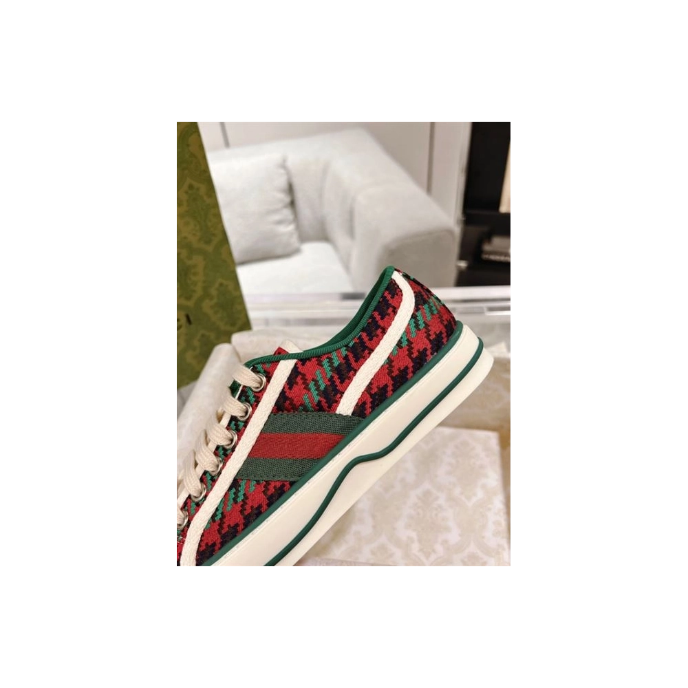 GUCCI,Lowtop,LuxuryFootwear,SNEAKER