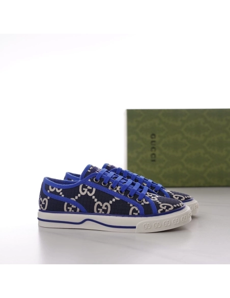 GUCCI,IconicStyle,ItalianCraftsmanship,LOW-TOP,LuxuryFootwear,SNEAKER