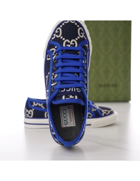 GUCCI,IconicStyle,ItalianCraftsmanship,LOW-TOP,LuxuryFootwear,SNEAKER