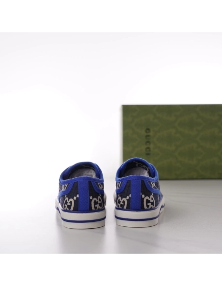GUCCI,IconicStyle,ItalianCraftsmanship,LOW-TOP,LuxuryFootwear,SNEAKER