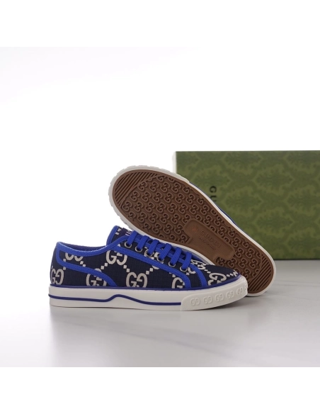 GUCCI,IconicStyle,ItalianCraftsmanship,LOW-TOP,LuxuryFootwear,SNEAKER