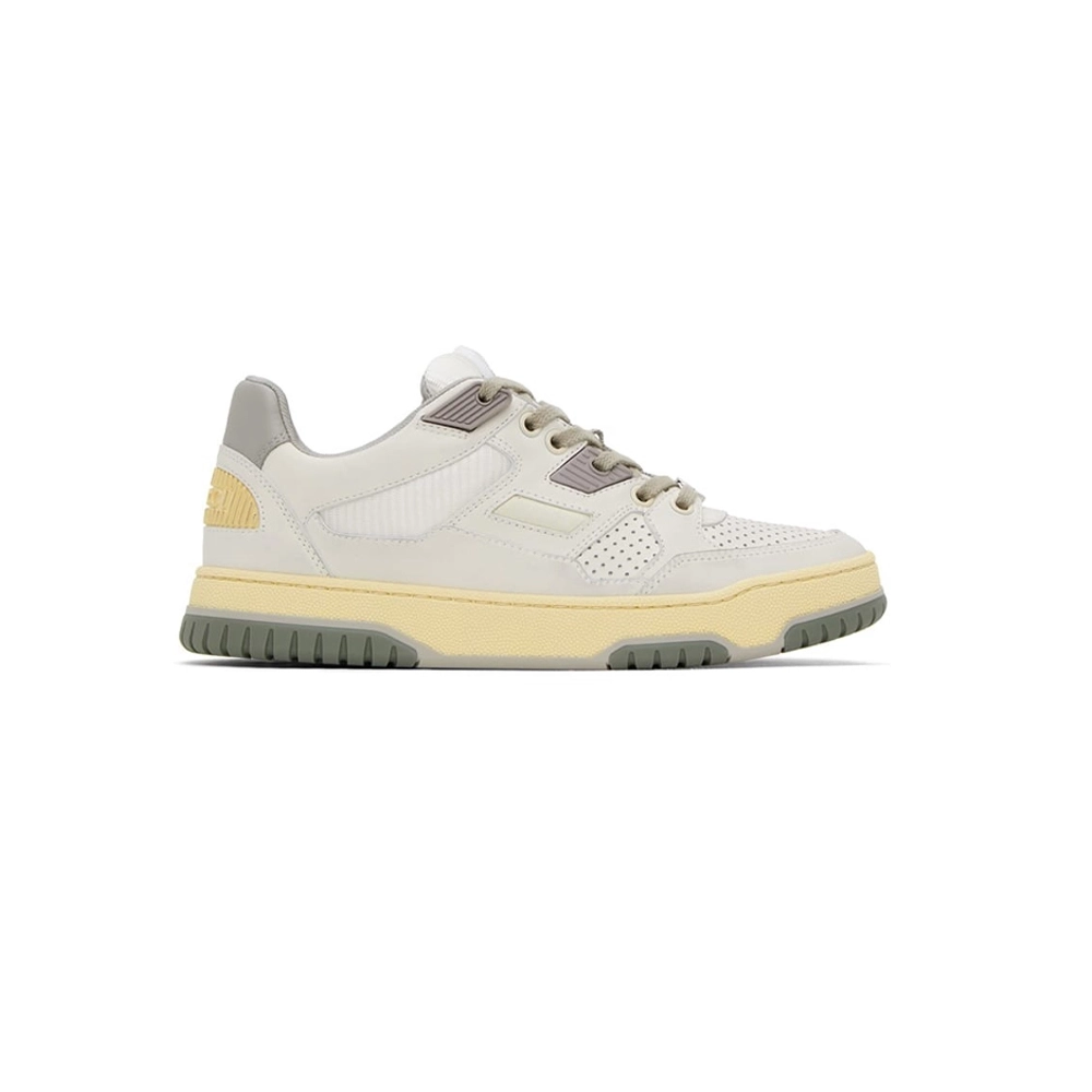 FashionStatement,GUCCI,IconicStyle,ItalianCraftsmanship,LuxuryFootwear,SNEAKER