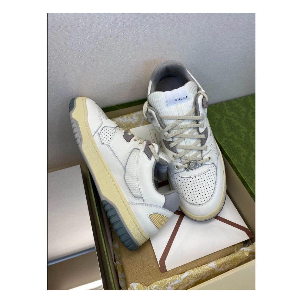 FashionStatement,GUCCI,IconicStyle,ItalianCraftsmanship,LuxuryFootwear,SNEAKER