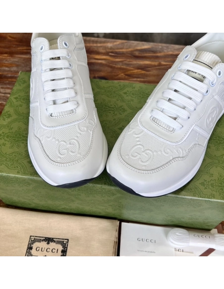 FashionStatement,GUCCI,IconicStyle,ItalianCraftsmanship,LuxuryFootwear,SNEAKER