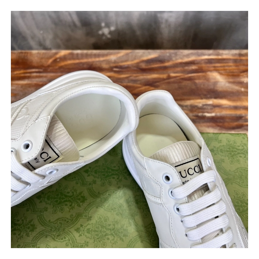 FashionStatement,GUCCI,IconicStyle,ItalianCraftsmanship,LuxuryFootwear,SNEAKER