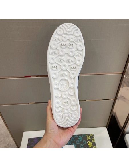 FashionStatement,GUCCI,Lowtop,LuxuryFootwear,SNEAKER