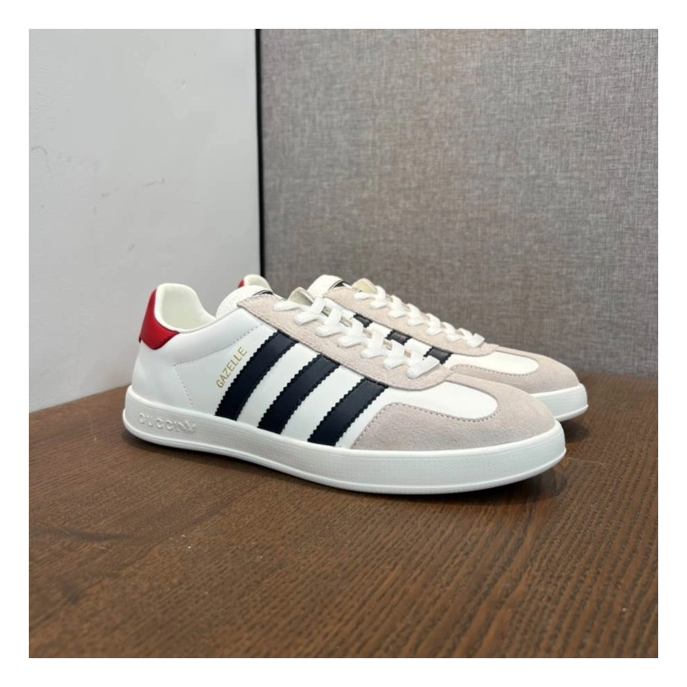 FashionStatement,GUCCI,IconicStyle,ItalianCraftsmanship,LuxuryFootwear,SNEAKER