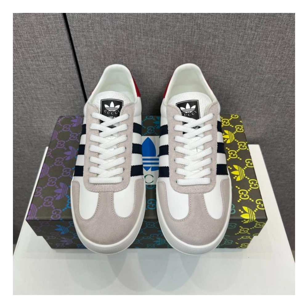 FashionStatement,GUCCI,IconicStyle,ItalianCraftsmanship,LuxuryFootwear,SNEAKER