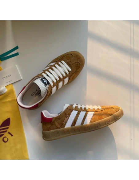 FashionStatement,GUCCI,IconicStyle,ItalianCraftsmanship,LuxuryFootwear,SNEAKER