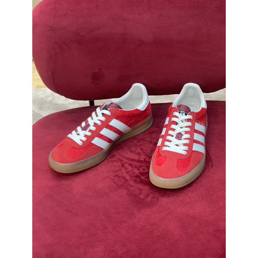 FashionStatement,GUCCI,Lowtop,LuxuryFootwear,SNEAKER