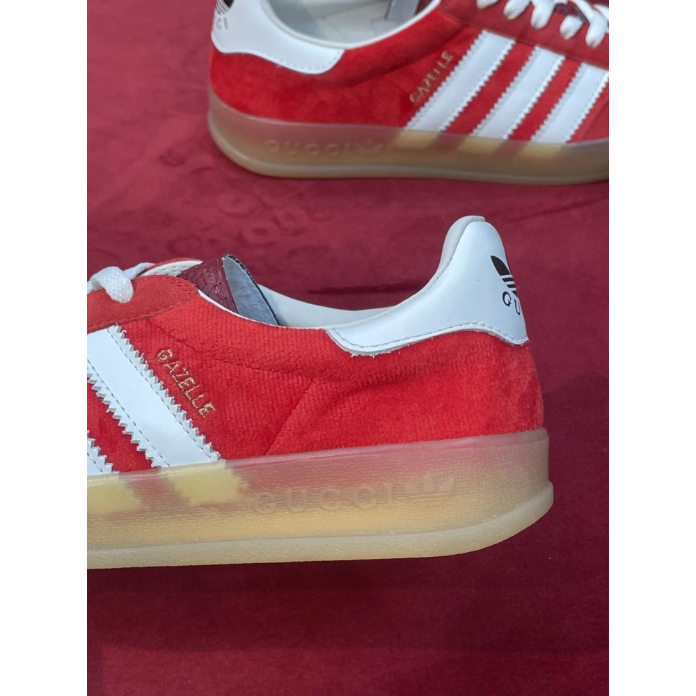 FashionStatement,GUCCI,Lowtop,LuxuryFootwear,SNEAKER