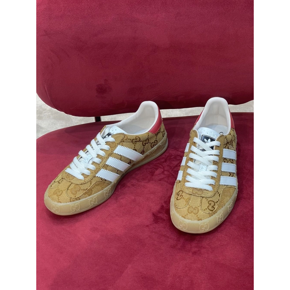 GUCCI,Lowtop,LuxuryFootwear,SNEAKER