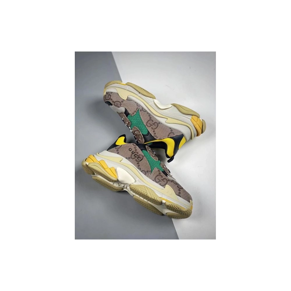 FashionStatement,GUCCI,IconicStyle,ItalianCraftsmanship,LuxuryFootwear,SNEAKER