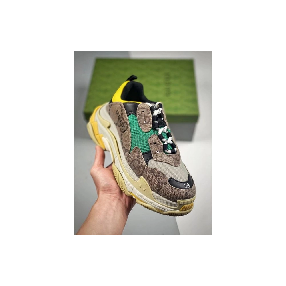 FashionStatement,GUCCI,IconicStyle,ItalianCraftsmanship,LuxuryFootwear,SNEAKER