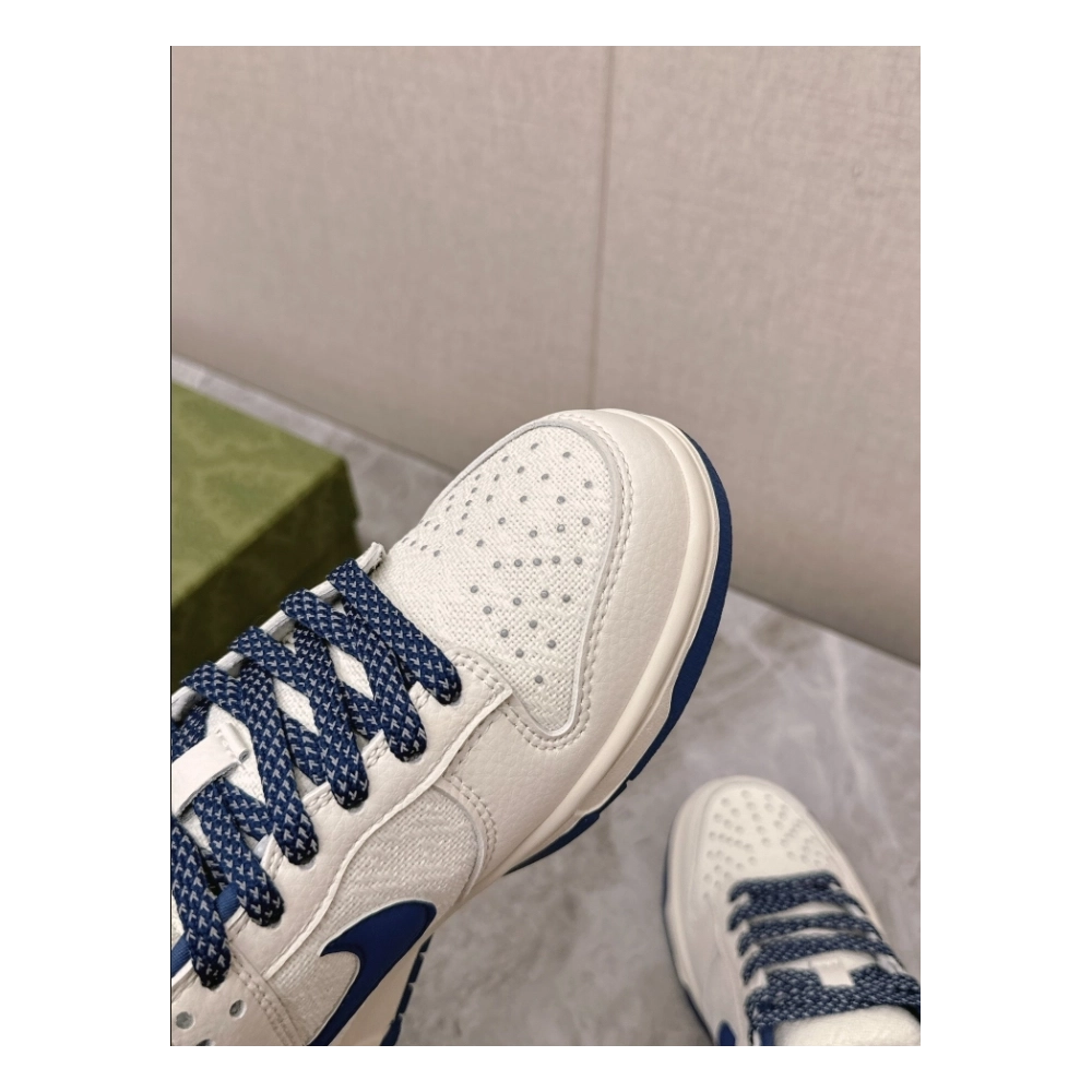 FashionStatement,GUCCI,IconicStyle,ItalianCraftsmanship,LuxuryFootwear,SNEAKER