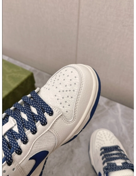 FashionStatement,GUCCI,IconicStyle,ItalianCraftsmanship,LuxuryFootwear,SNEAKER