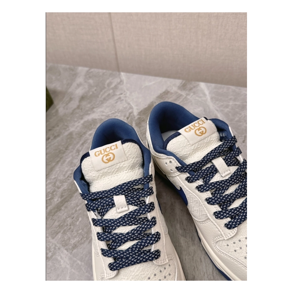 FashionStatement,GUCCI,IconicStyle,ItalianCraftsmanship,LuxuryFootwear,SNEAKER