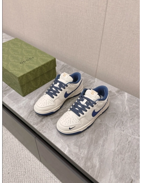 FashionStatement,GUCCI,IconicStyle,ItalianCraftsmanship,LuxuryFootwear,SNEAKER