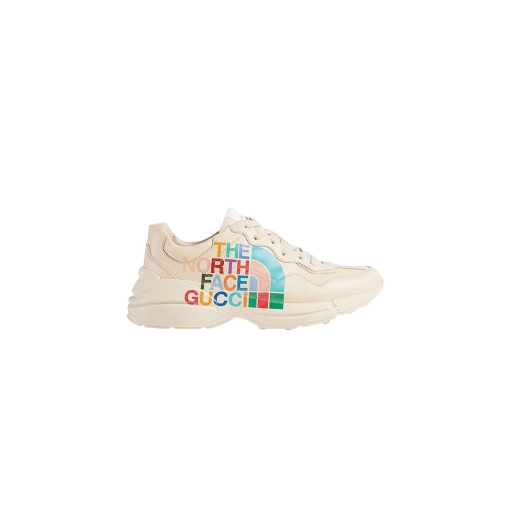 FashionStatement,GUCCI,IconicStyle,ItalianCraftsmanship,LuxuryFootwear,SNEAKER