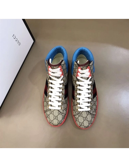 FashionStatement,GUCCI,IconicStyle,ItalianCraftsmanship,LuxuryFootwear,SNEAKER