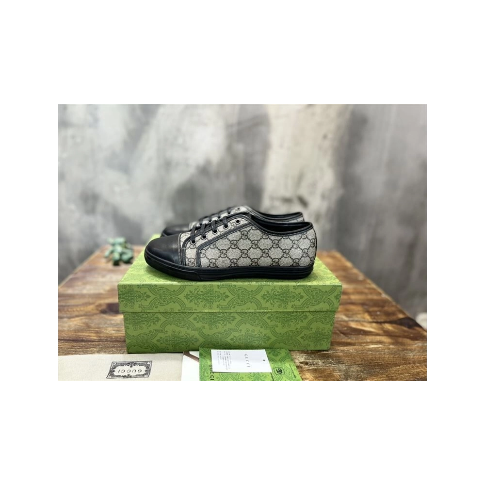 GUCCI,IconicStyle,LuxuryFootwear,SNEAKER