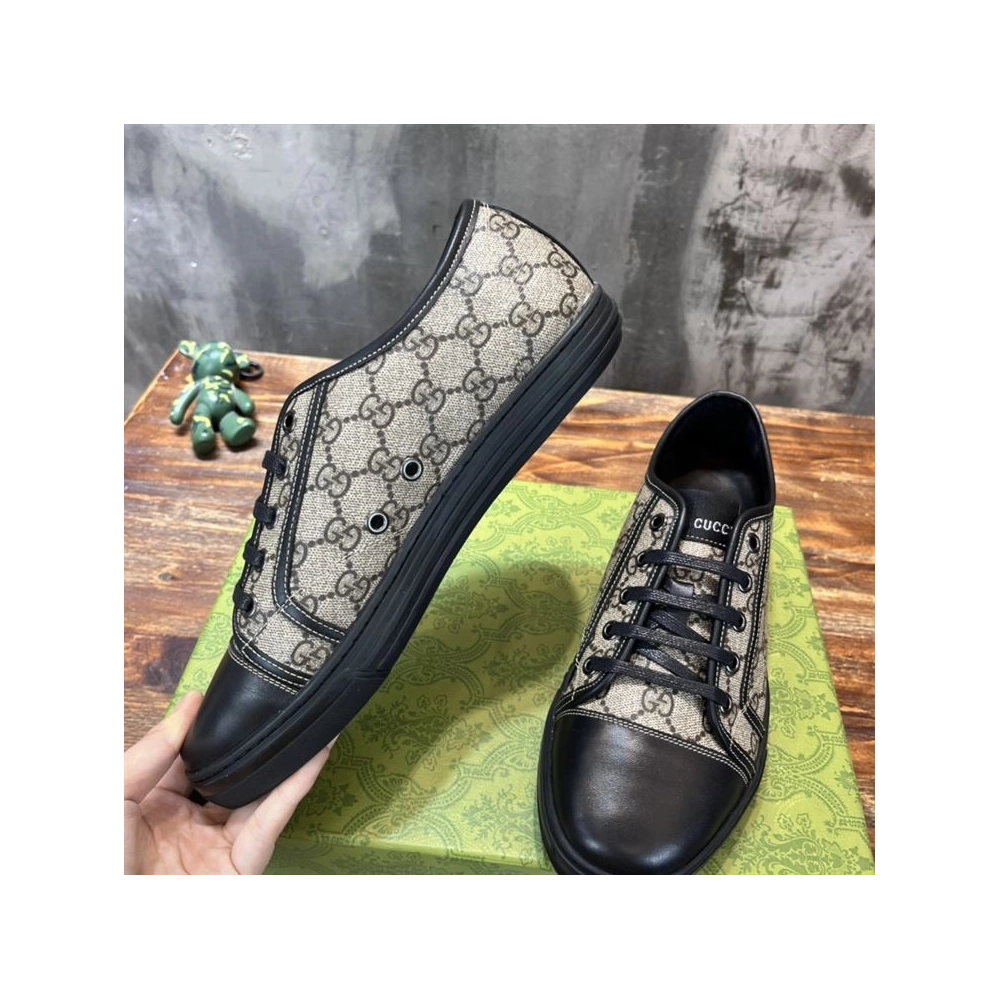 GUCCI,IconicStyle,LuxuryFootwear,SNEAKER