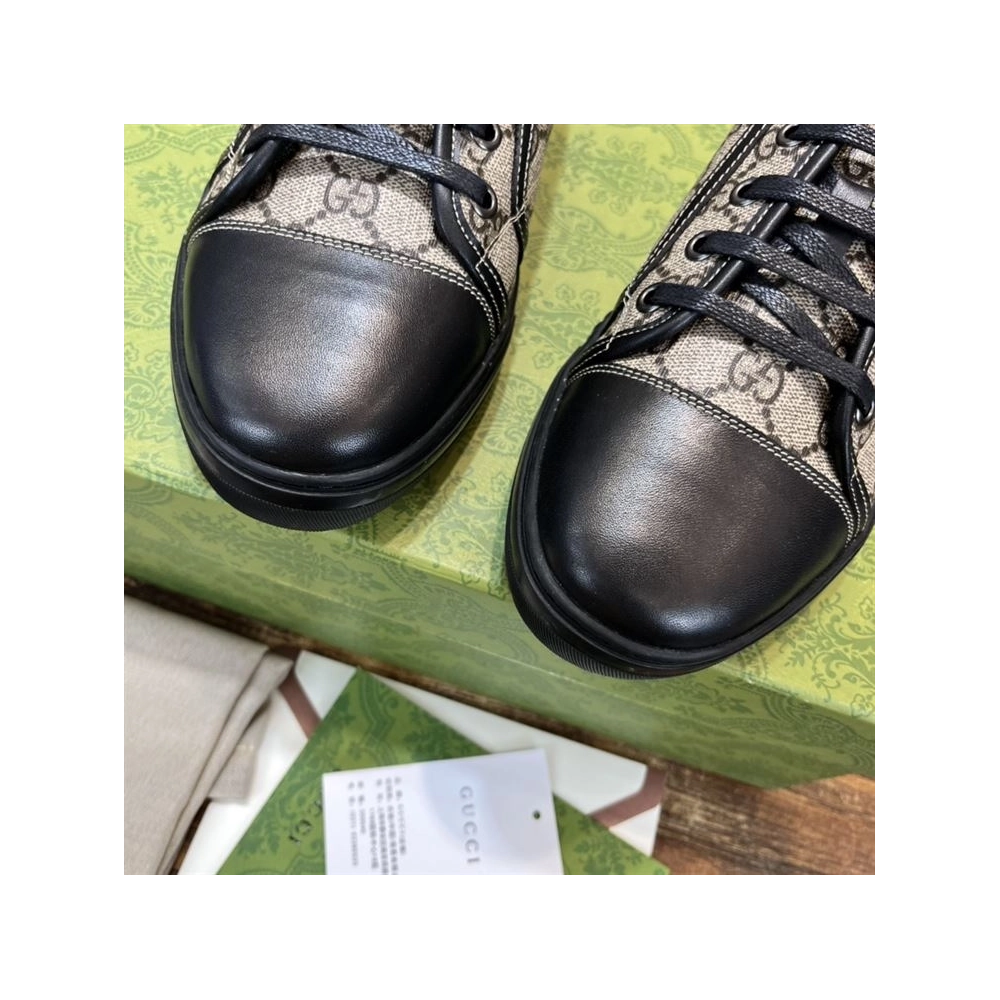 GUCCI,IconicStyle,LuxuryFootwear,SNEAKER