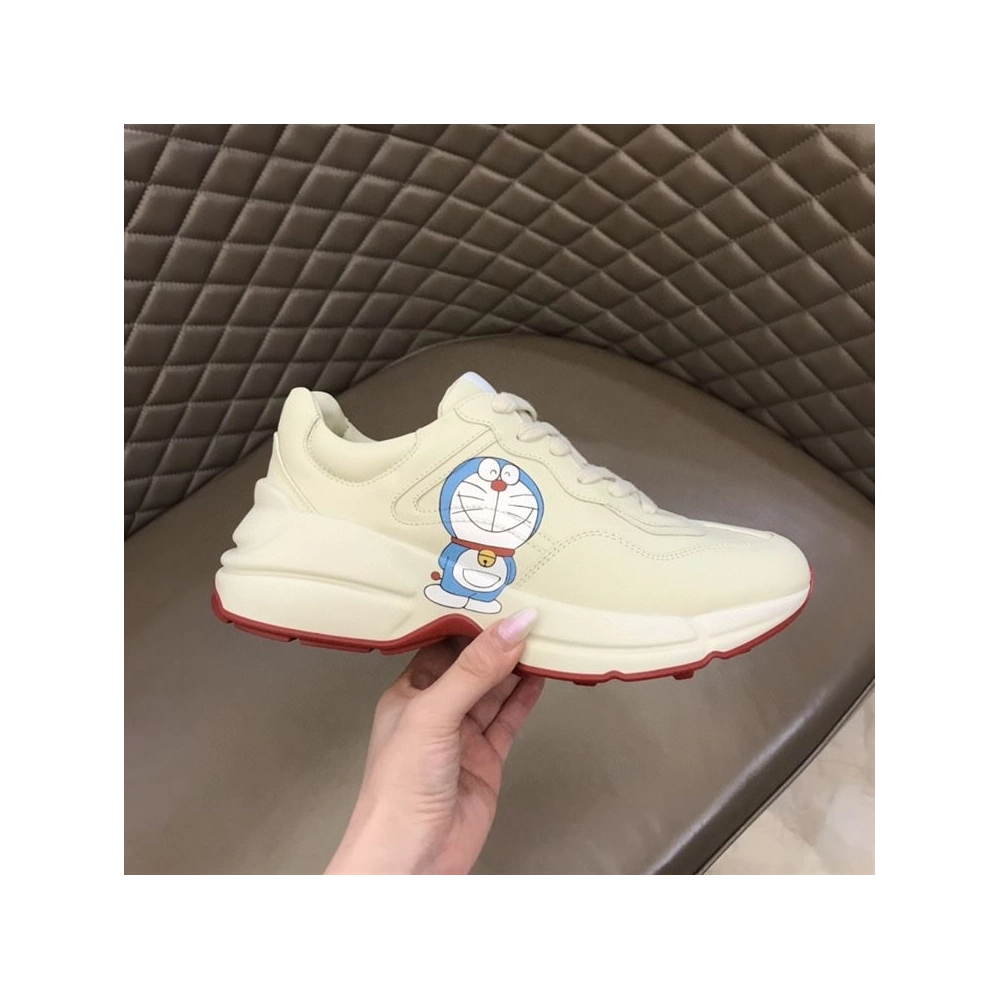 FashionStatement,GUCCI,IconicStyle,ItalianCraftsmanship,LuxuryFootwear,SNEAKER