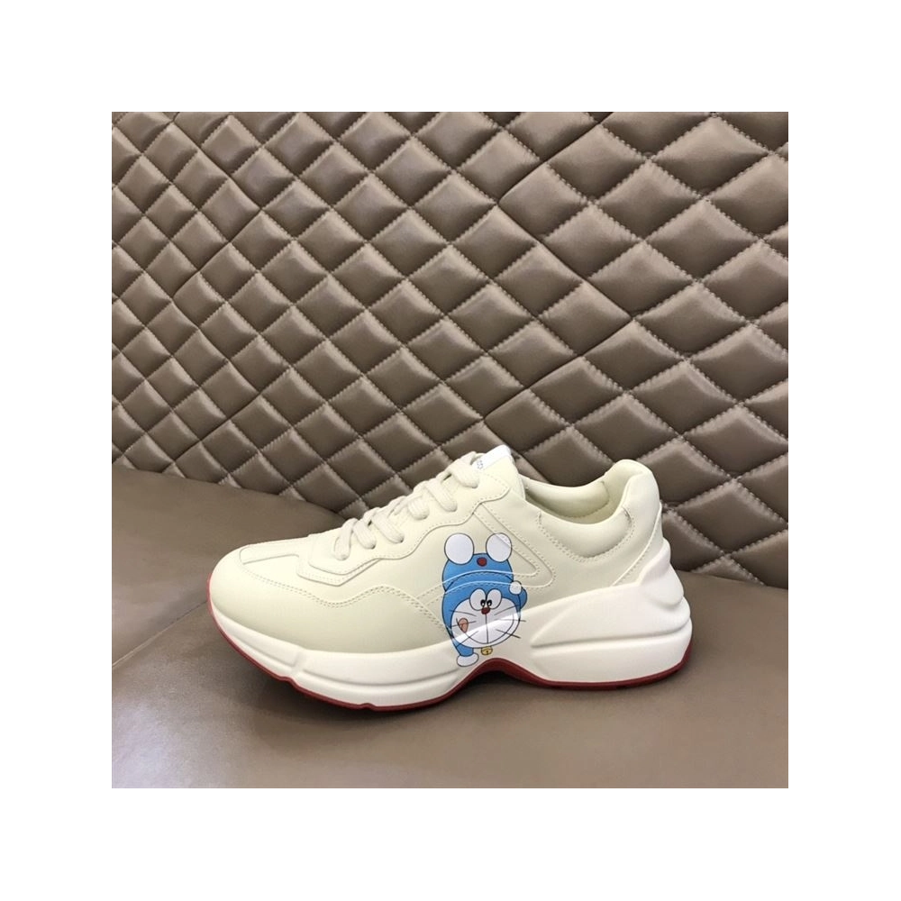 FashionStatement,GUCCI,IconicStyle,ItalianCraftsmanship,LuxuryFootwear,SNEAKER