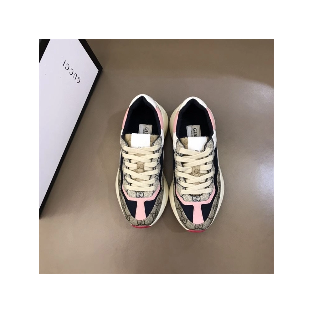 FashionStatement,GUCCI,IconicStyle,ItalianCraftsmanship,LuxuryFootwear,SNEAKER