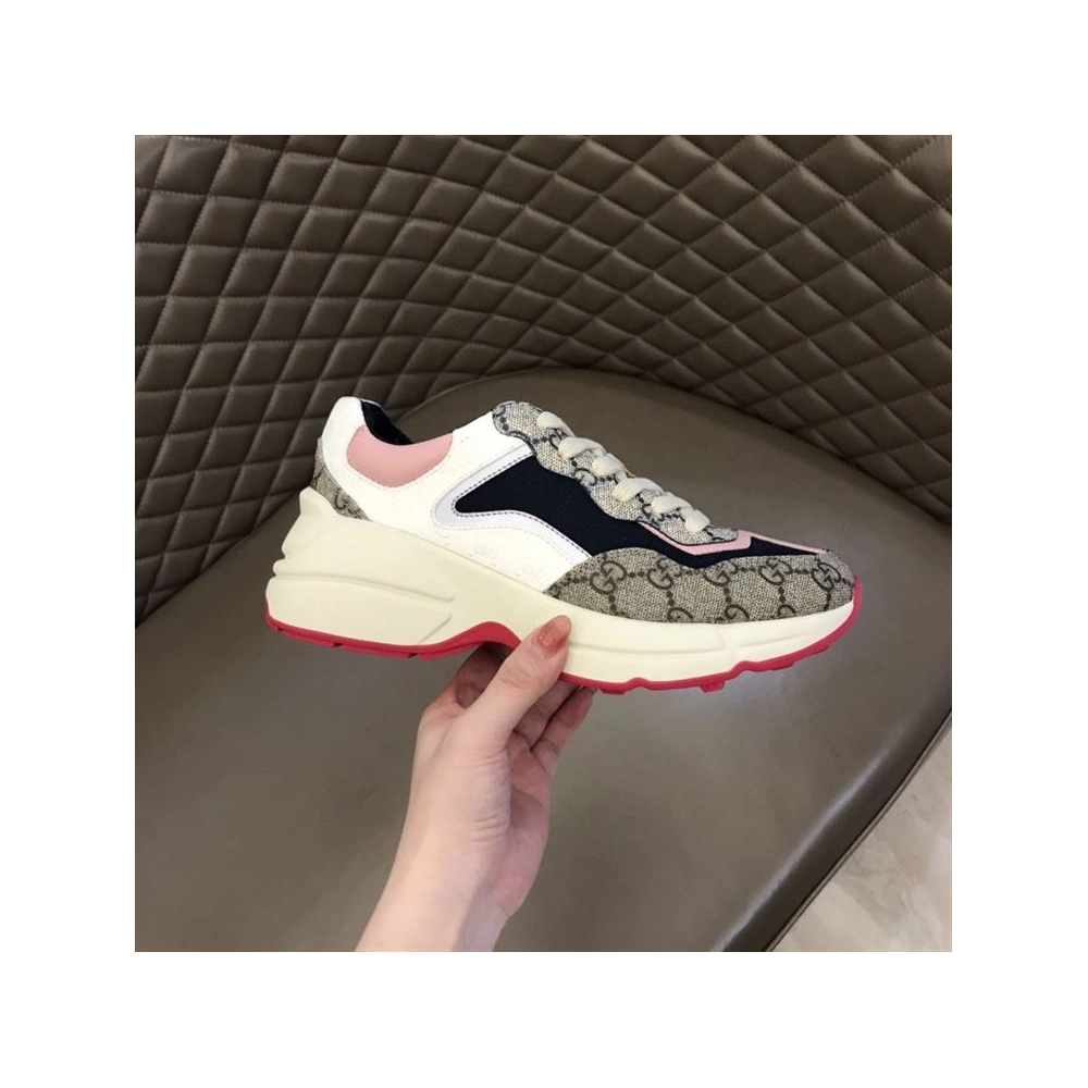 FashionStatement,GUCCI,IconicStyle,ItalianCraftsmanship,LuxuryFootwear,SNEAKER