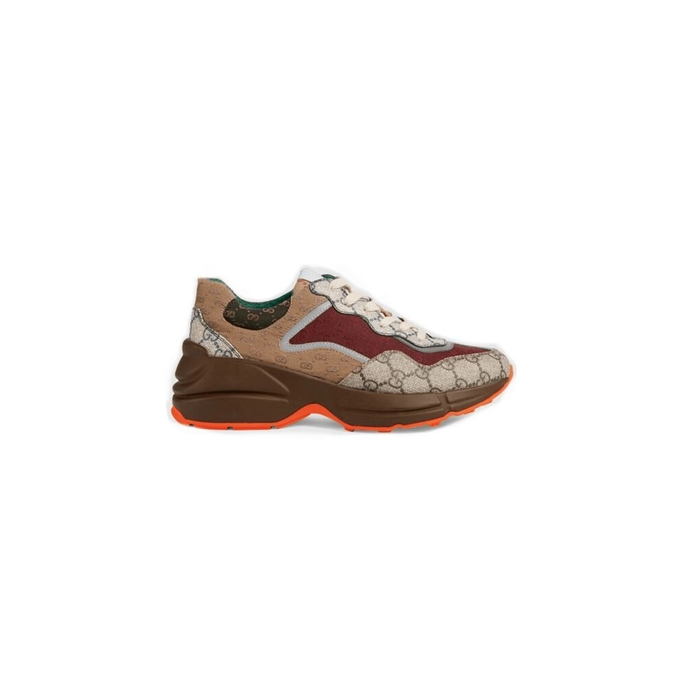 FashionStatement,GUCCI,IconicStyle,ItalianCraftsmanship,LuxuryFootwear,SNEAKER
