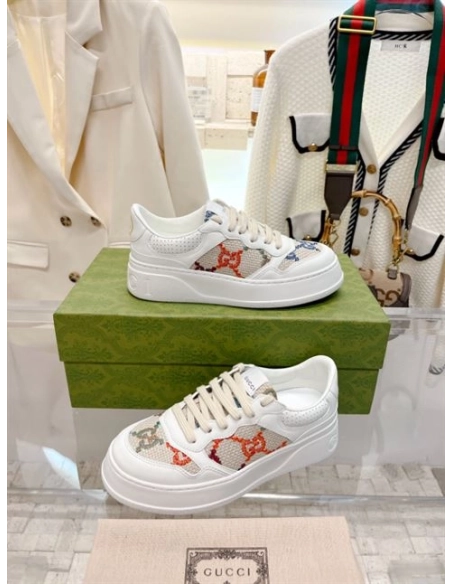 FashionStatement,GUCCI,LuxuryFootwear,SNEAKER