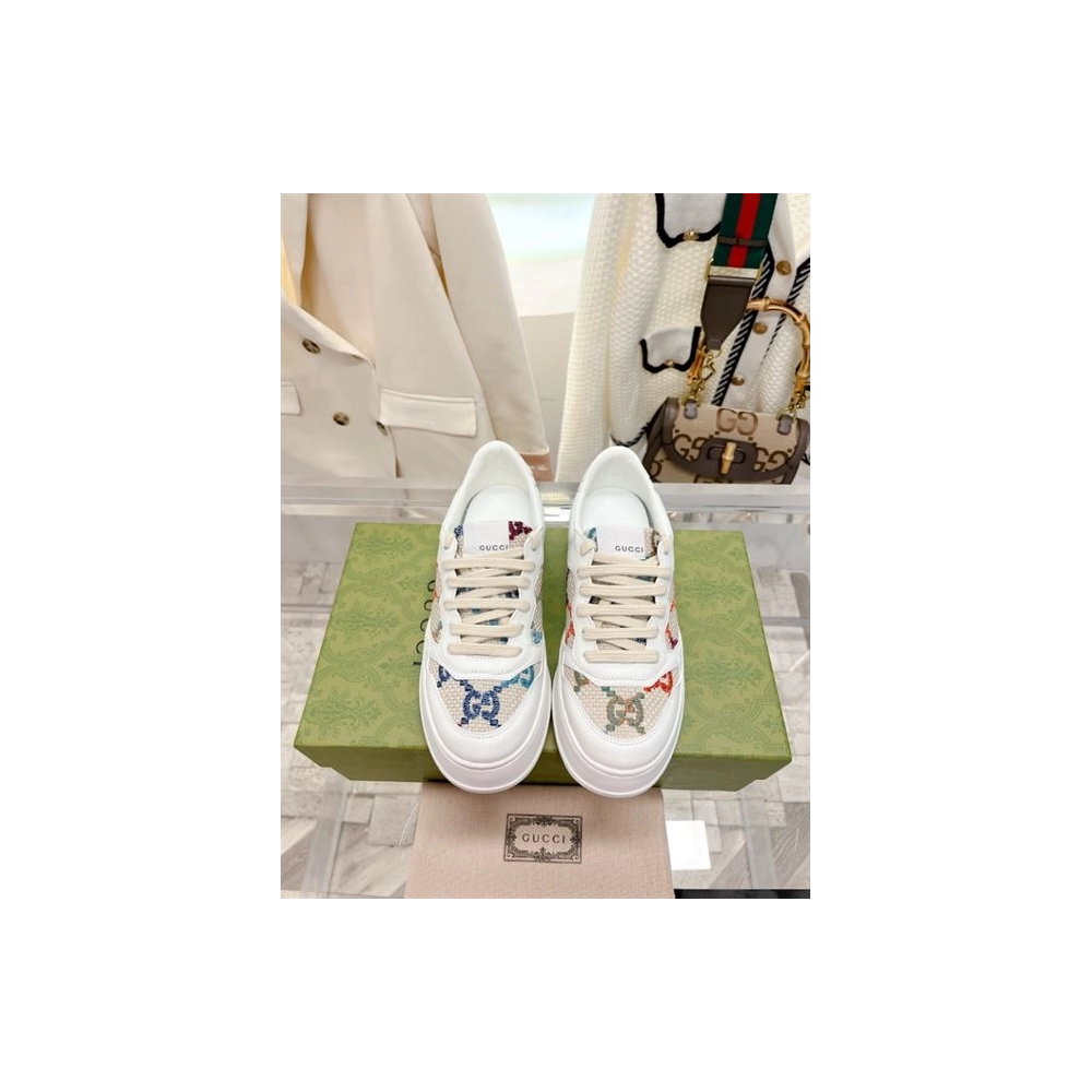 FashionStatement,GUCCI,LuxuryFootwear,SNEAKER