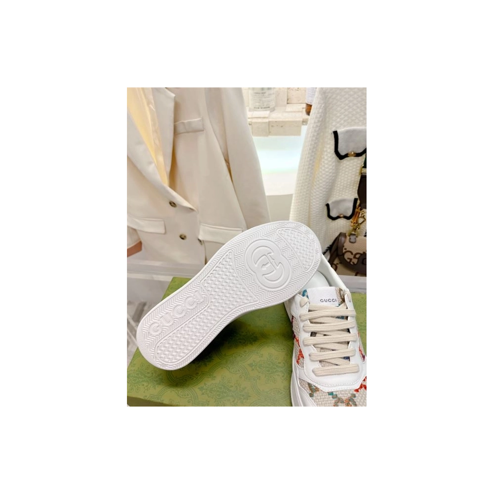 FashionStatement,GUCCI,LuxuryFootwear,SNEAKER