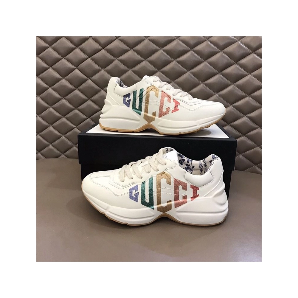 FashionStatement,GUCCI,IconicStyle,ItalianCraftsmanship,LuxuryFootwear,SNEAKER