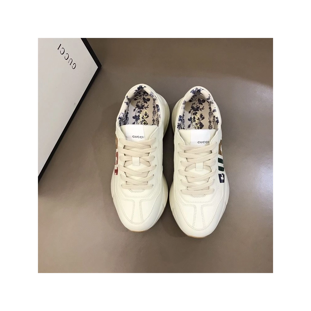 FashionStatement,GUCCI,IconicStyle,ItalianCraftsmanship,LuxuryFootwear,SNEAKER