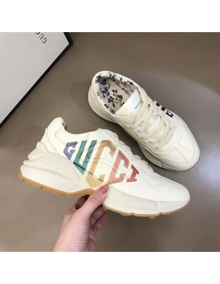 FashionStatement,GUCCI,IconicStyle,ItalianCraftsmanship,LuxuryFootwear,SNEAKER