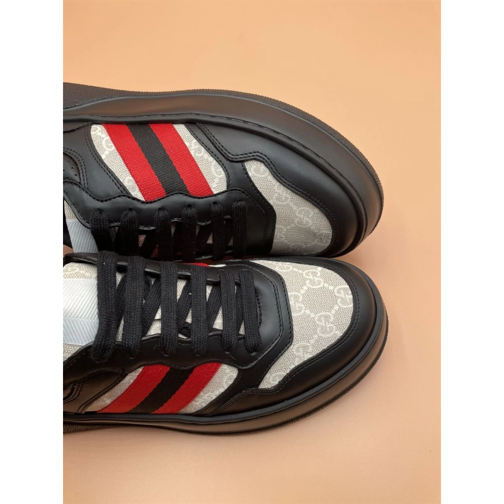 FashionStatement,GUCCI,LuxuryFootwear,SNEAKER