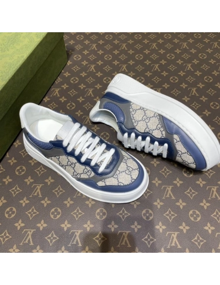 FashionStatement,GUCCI,IconicStyle,ItalianCraftsmanship,LuxuryFootwear,SNEAKER