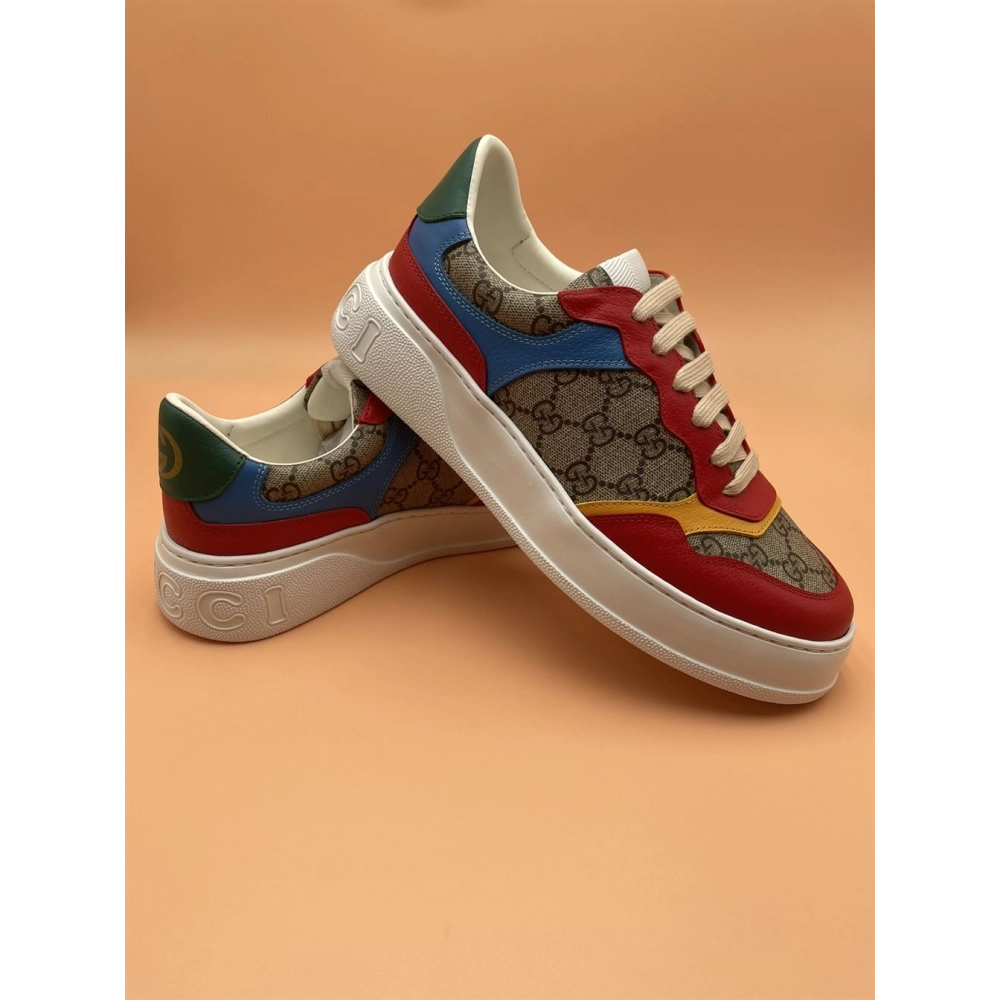 FashionStatement,GUCCI,LuxuryFootwear,SNEAKER