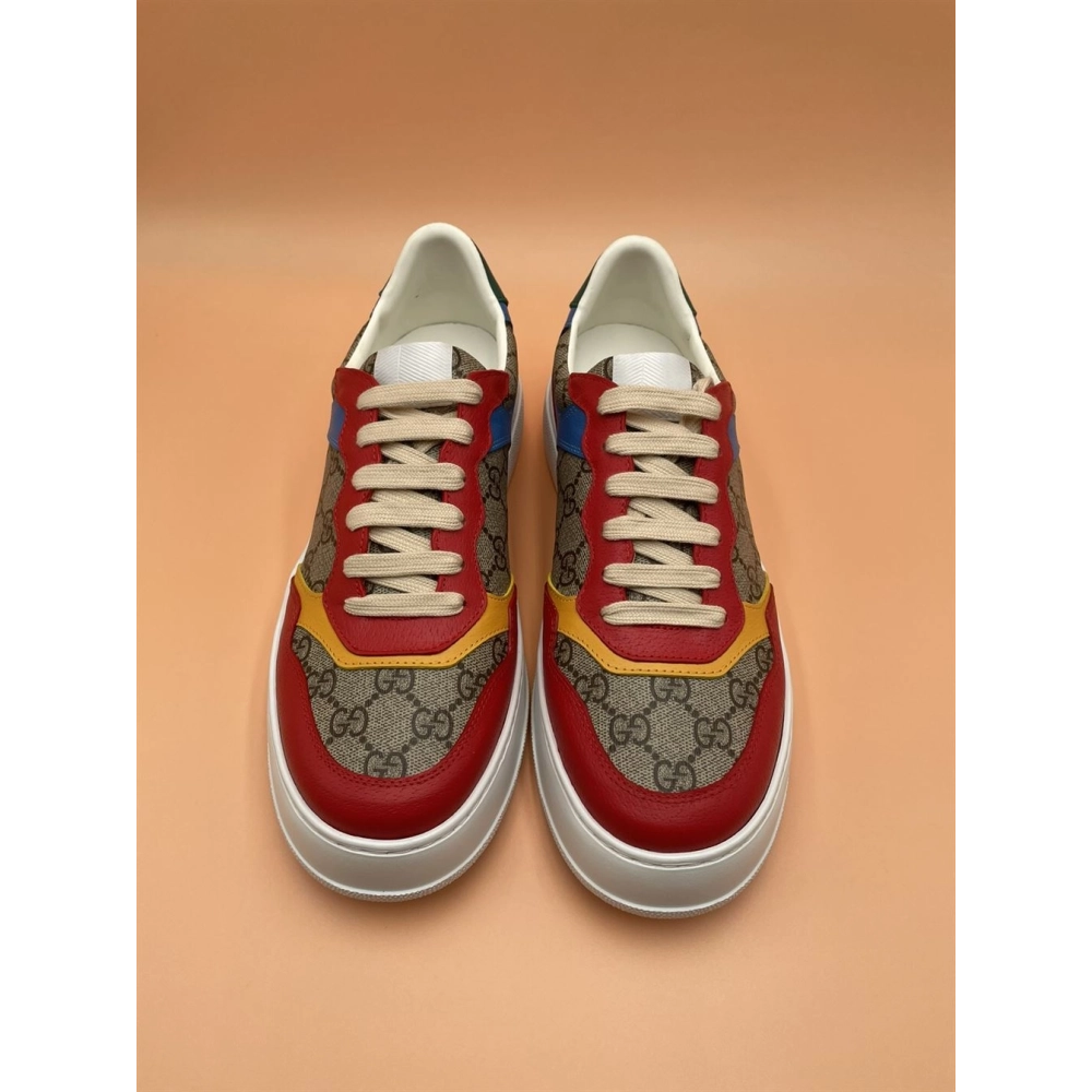 FashionStatement,GUCCI,LuxuryFootwear,SNEAKER
