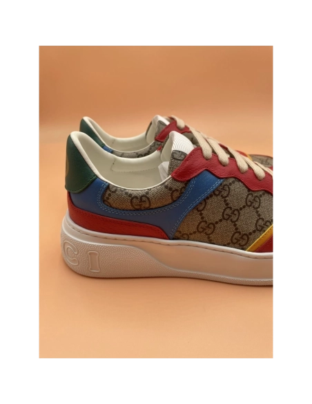 FashionStatement,GUCCI,LuxuryFootwear,SNEAKER