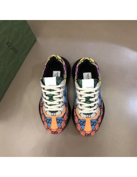 FashionStatement,GUCCI,IconicStyle,ItalianCraftsmanship,LuxuryFootwear,SNEAKER