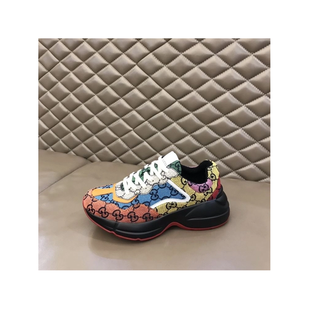 FashionStatement,GUCCI,IconicStyle,ItalianCraftsmanship,LuxuryFootwear,SNEAKER