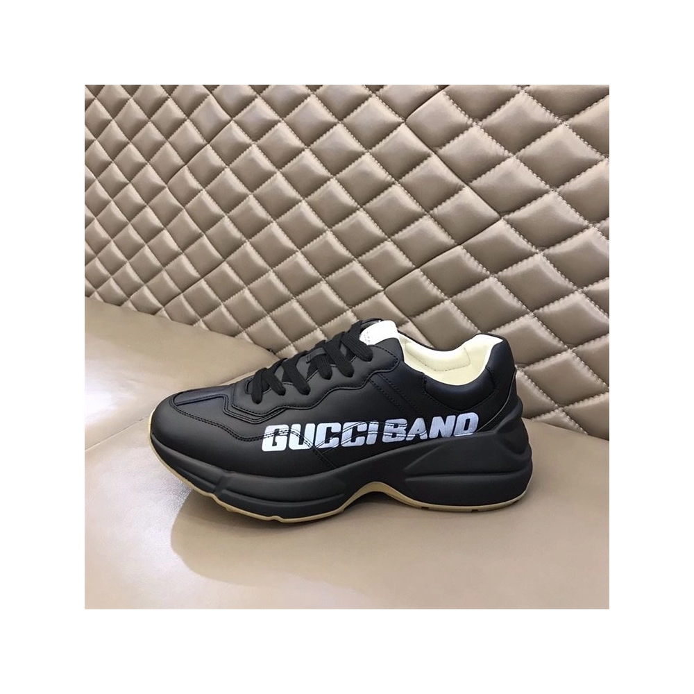 FashionStatement,GUCCI,IconicStyle,ItalianCraftsmanship,LuxuryFootwear,SNEAKER