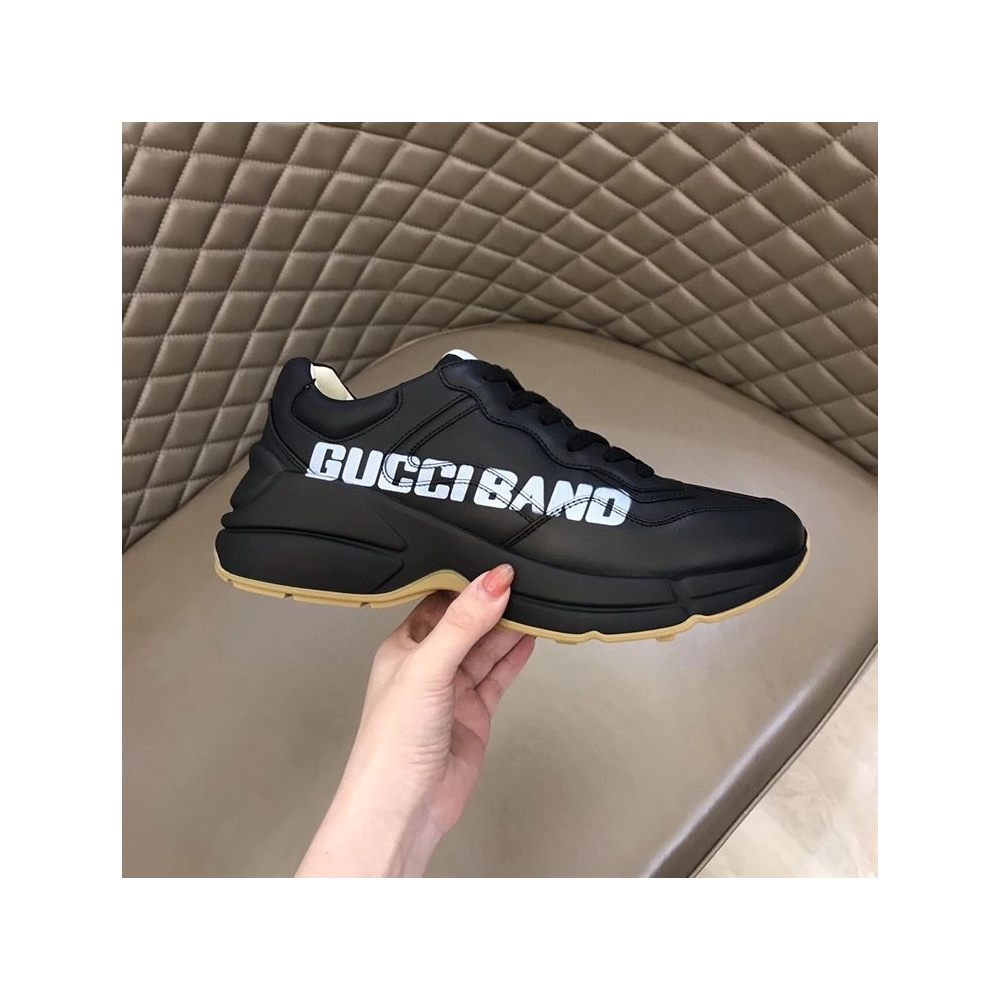 FashionStatement,GUCCI,IconicStyle,ItalianCraftsmanship,LuxuryFootwear,SNEAKER