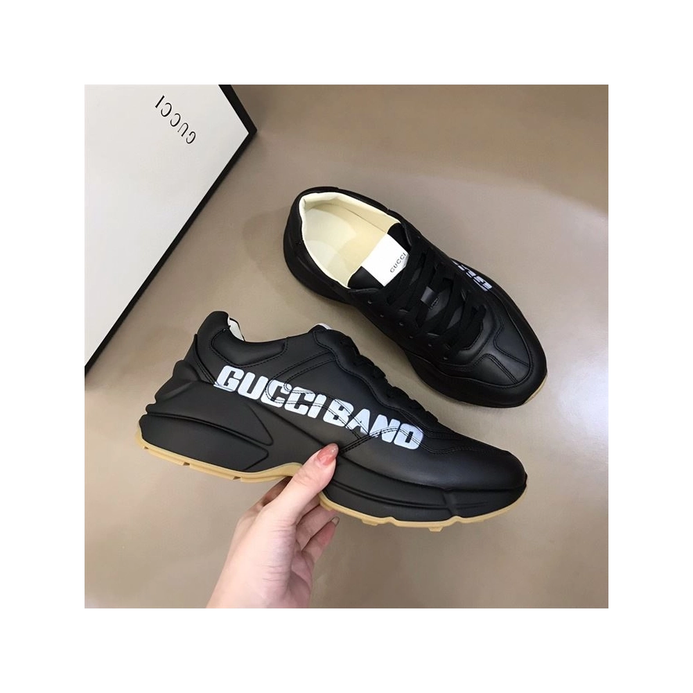 FashionStatement,GUCCI,IconicStyle,ItalianCraftsmanship,LuxuryFootwear,SNEAKER