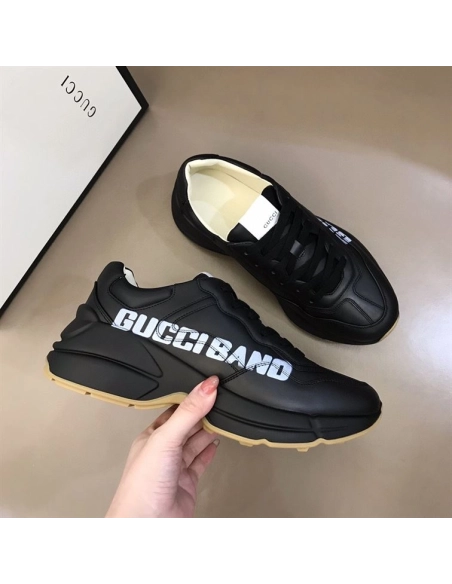 FashionStatement,GUCCI,IconicStyle,ItalianCraftsmanship,LuxuryFootwear,SNEAKER