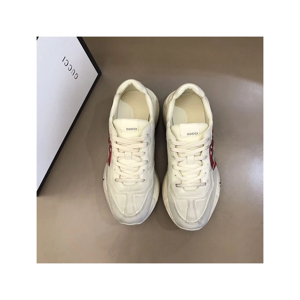 FashionStatement,GUCCI,IconicStyle,ItalianCraftsmanship,LuxuryFootwear,SNEAKER